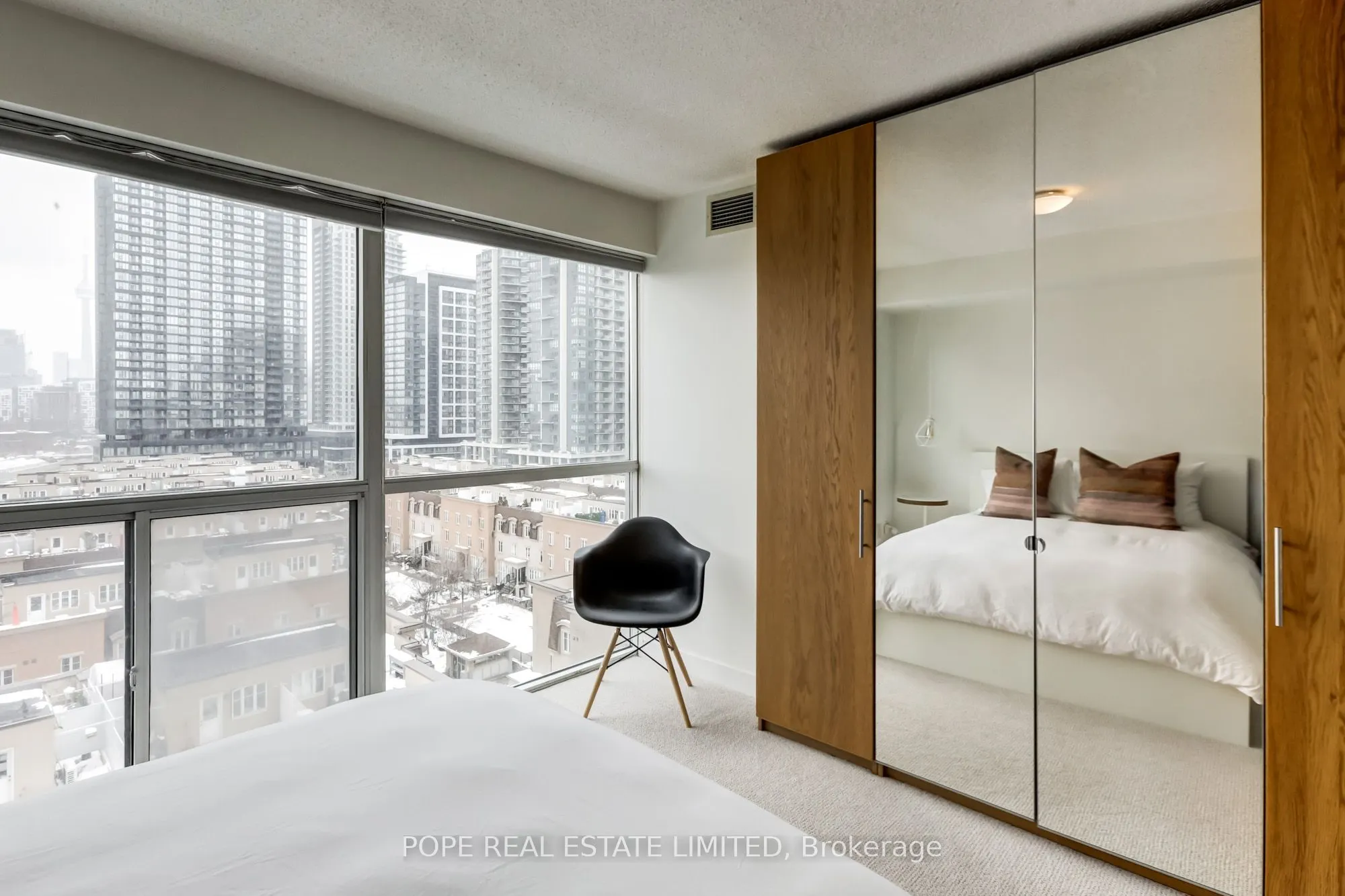 80 Western Battery Road, #811