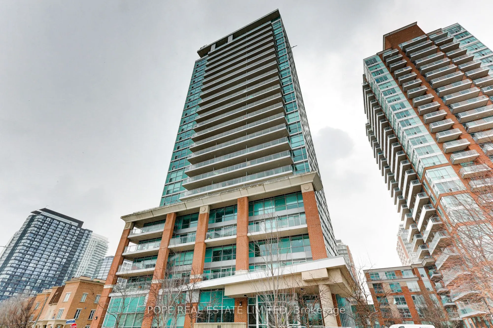 80 Western Battery Road, #811