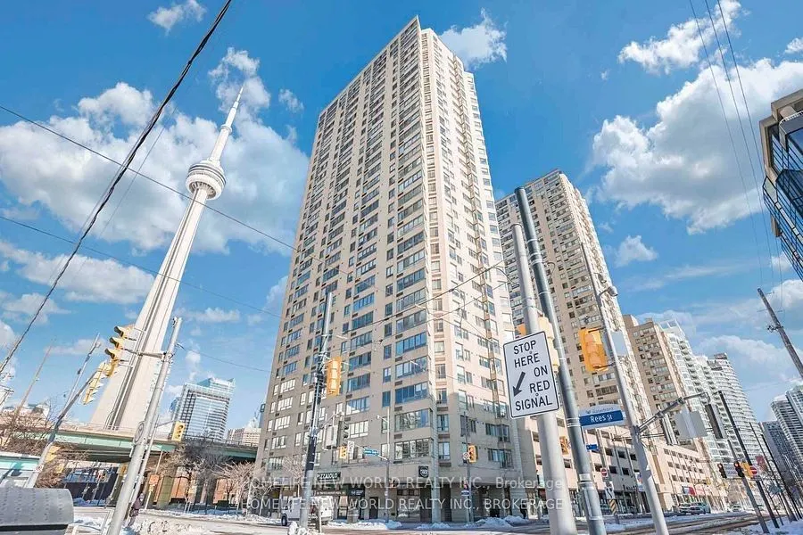 270 Queens Quay W, #2501