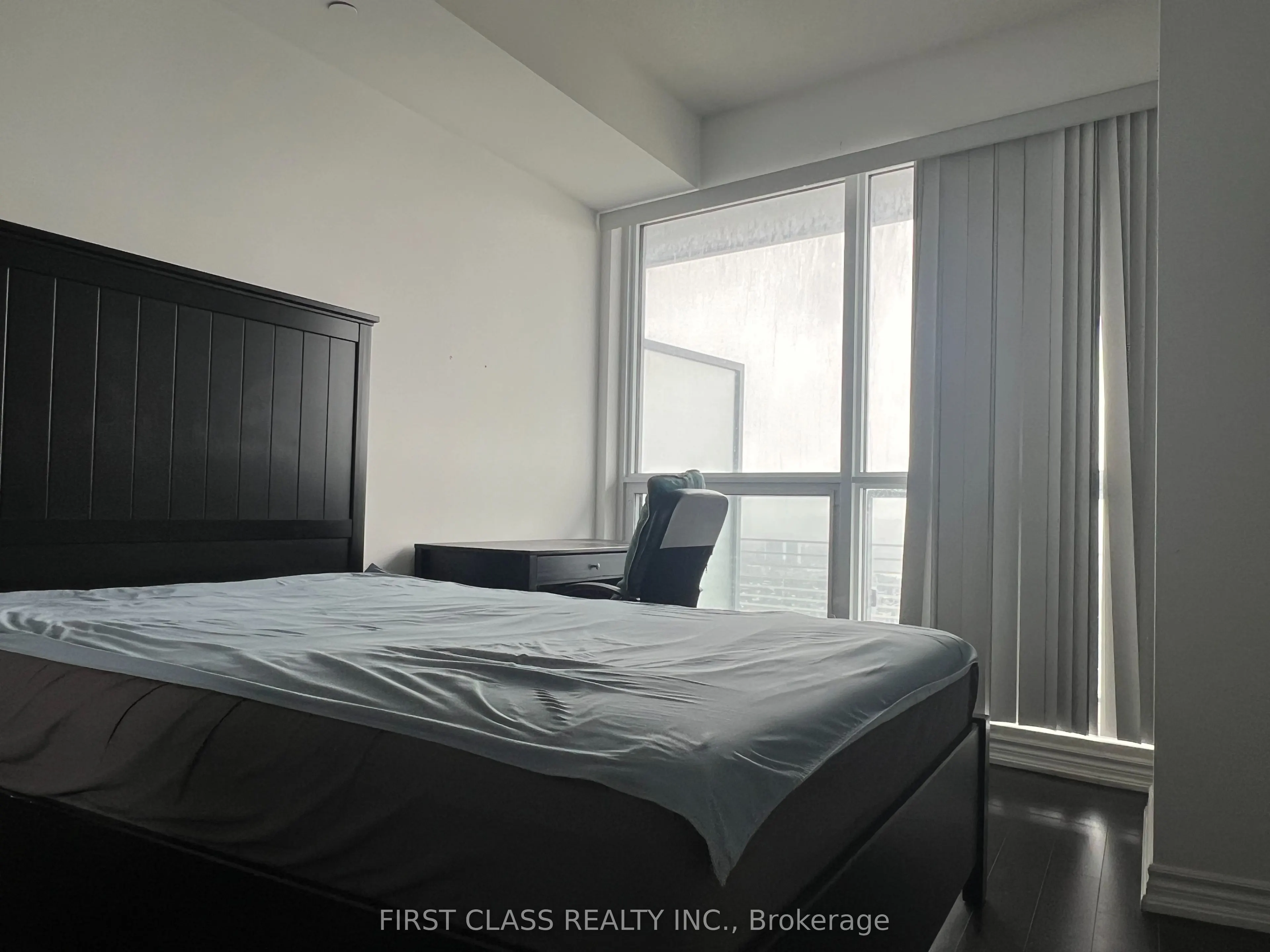 386 Yonge Street, #5003
