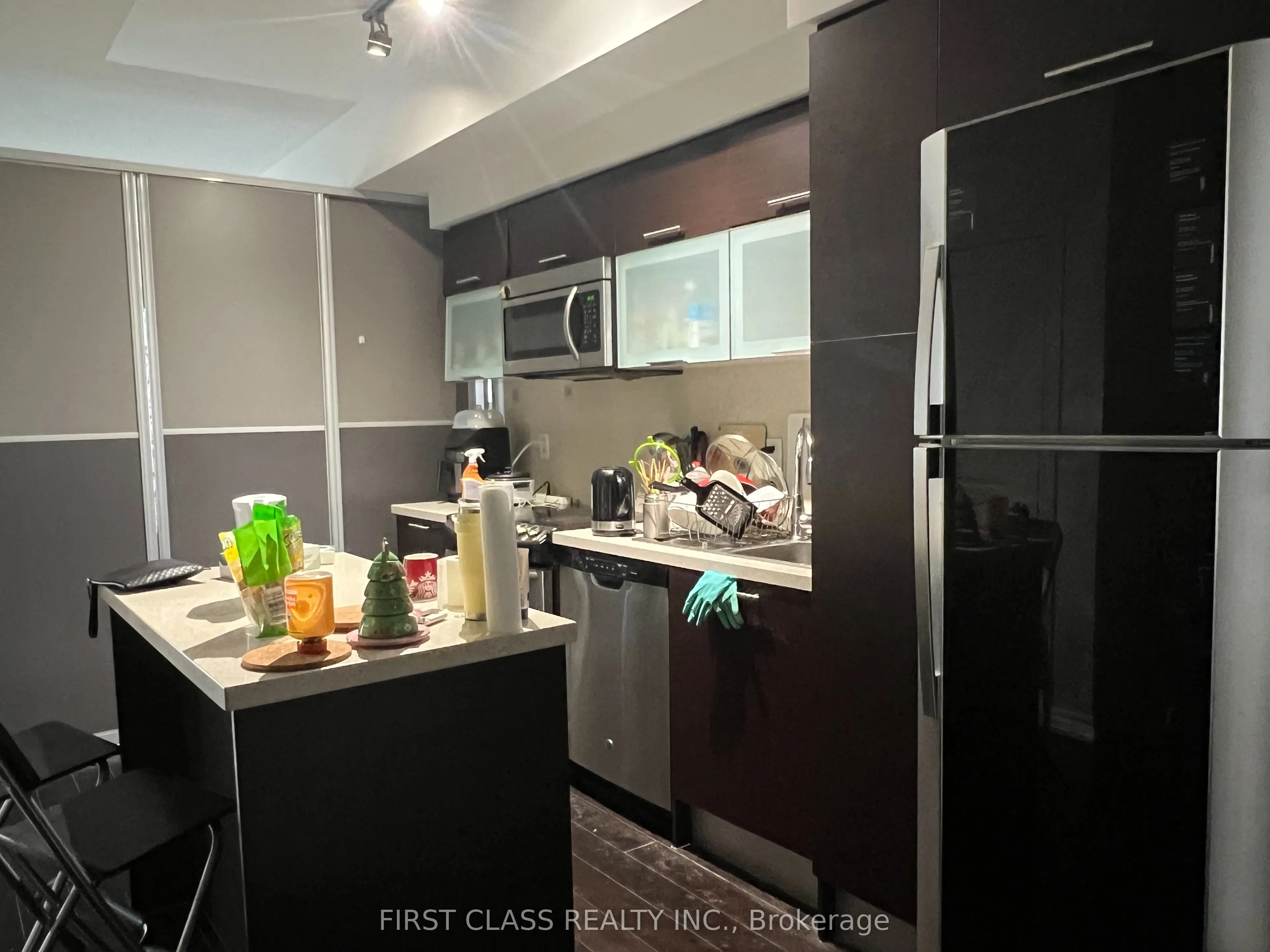 386 Yonge Street, #5003