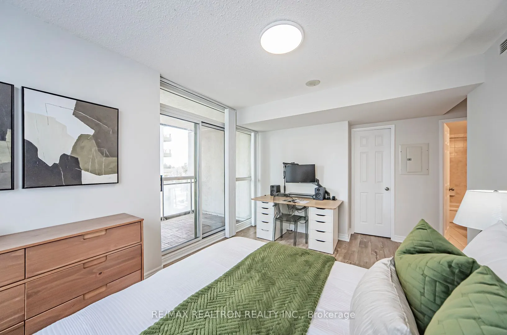 18 Parkview Avenue, #503