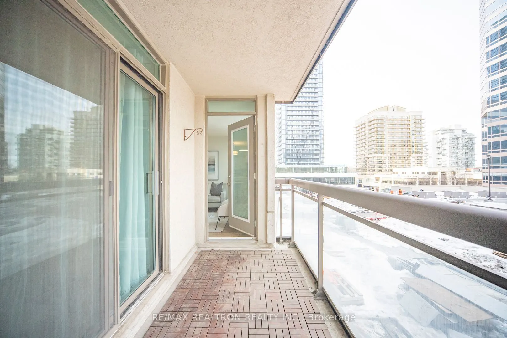 18 Parkview Avenue, #503