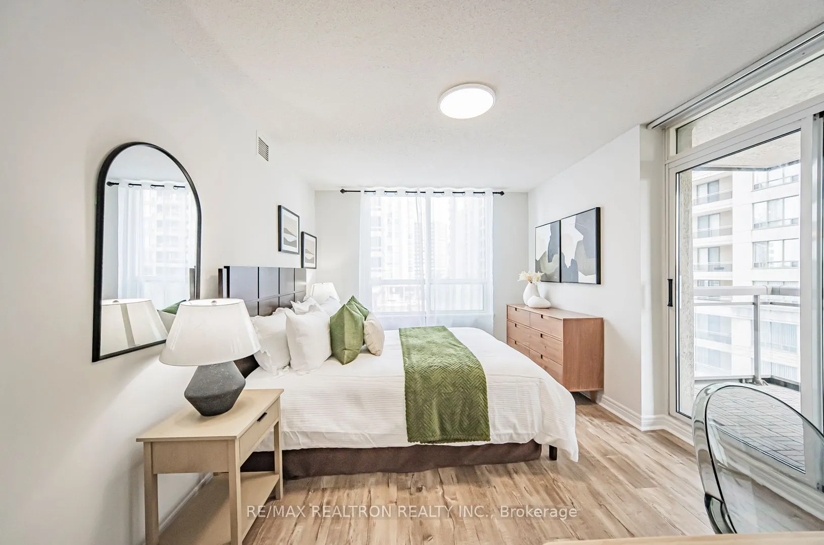 18 Parkview Avenue, #503