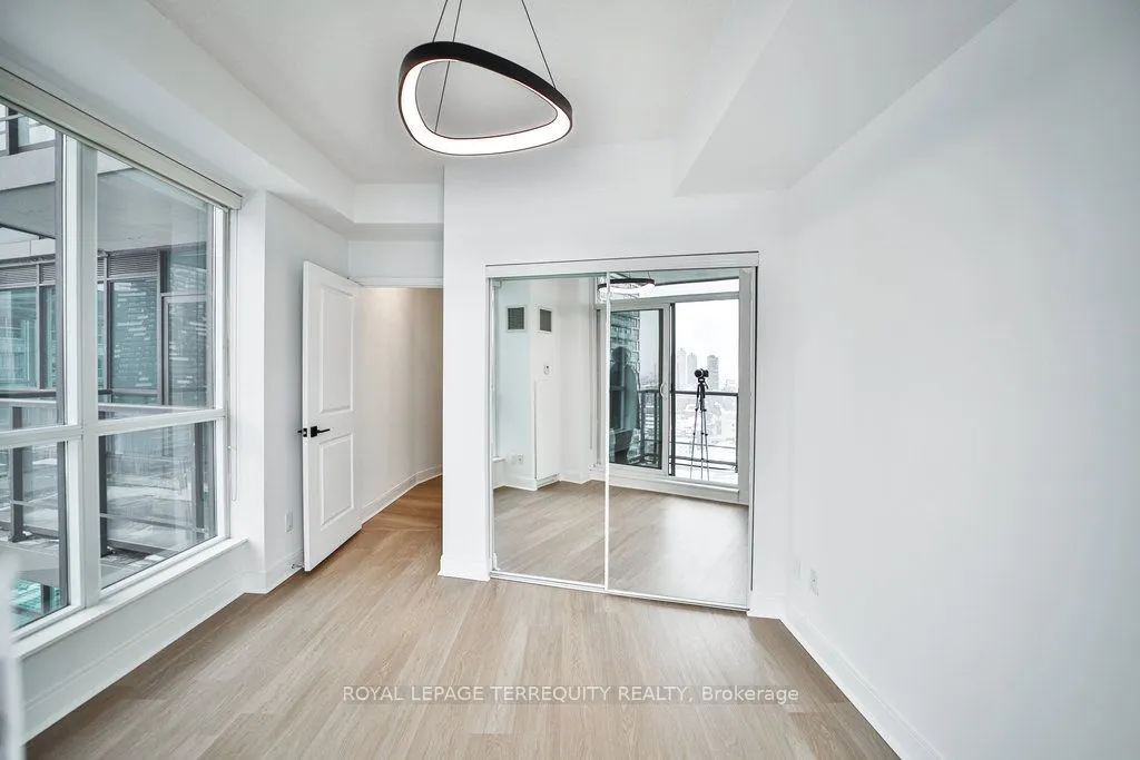 1 Scott Street, #2102
