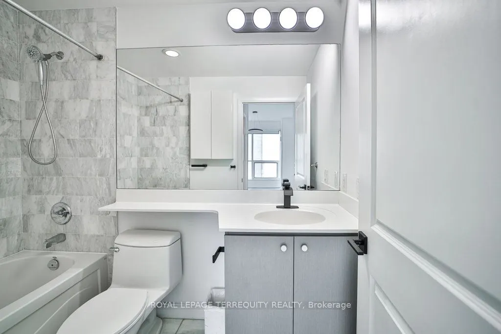 1 Scott Street, #2102