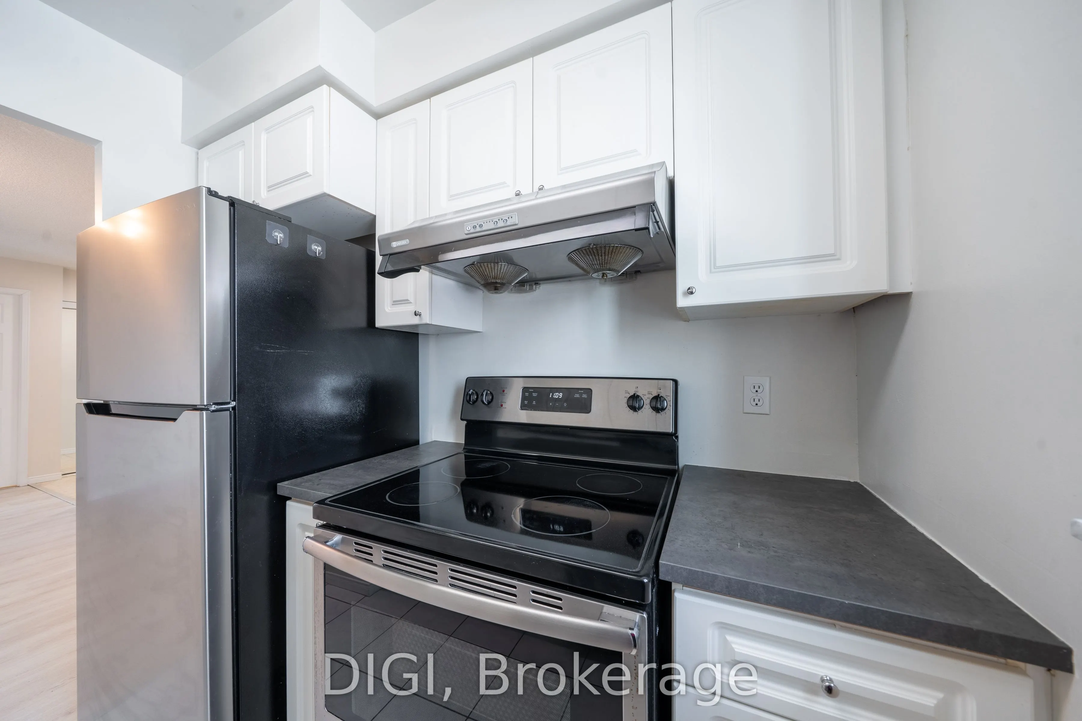 1 Pemberton Avenue, #502