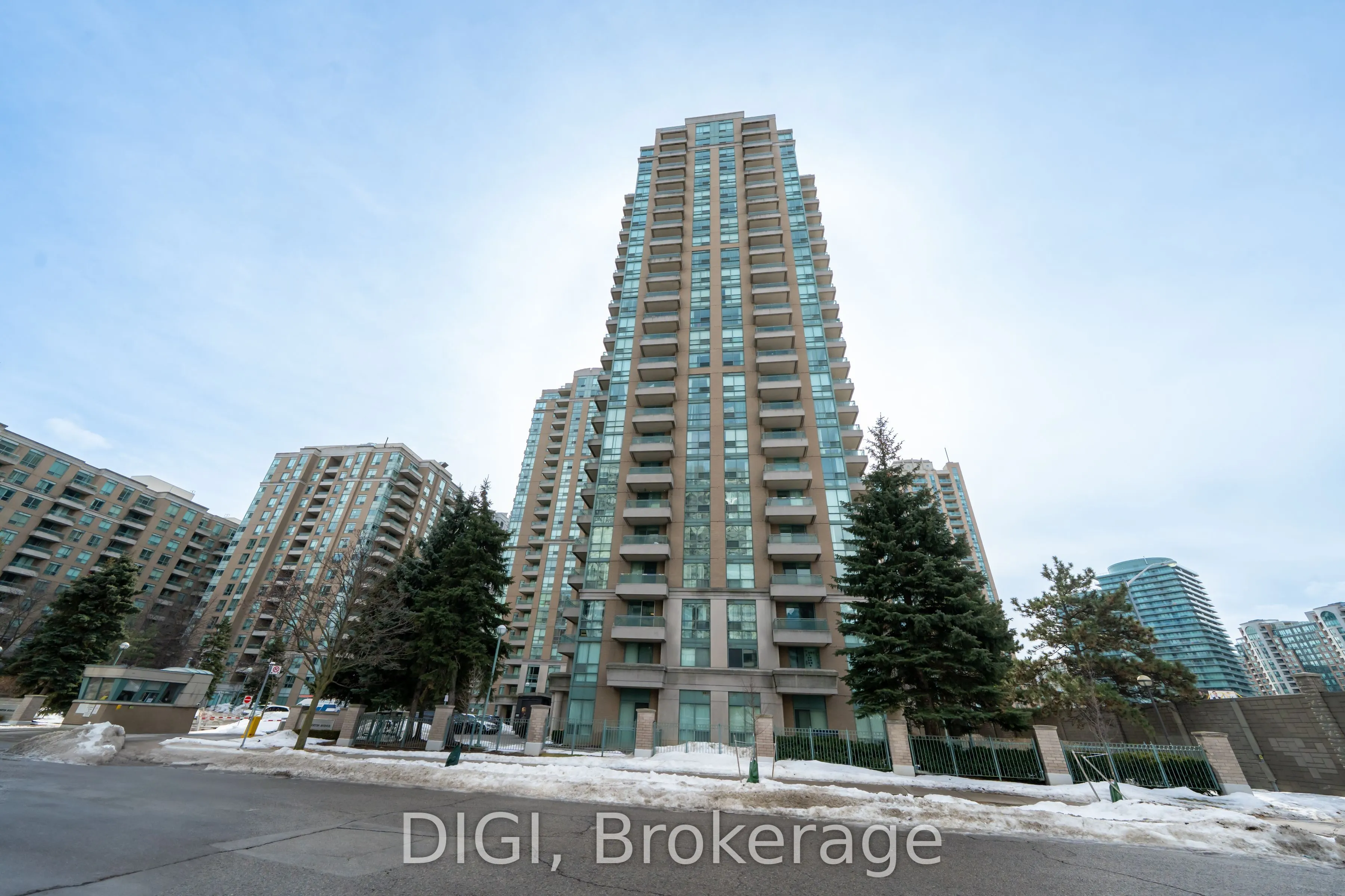 1 Pemberton Avenue, #502