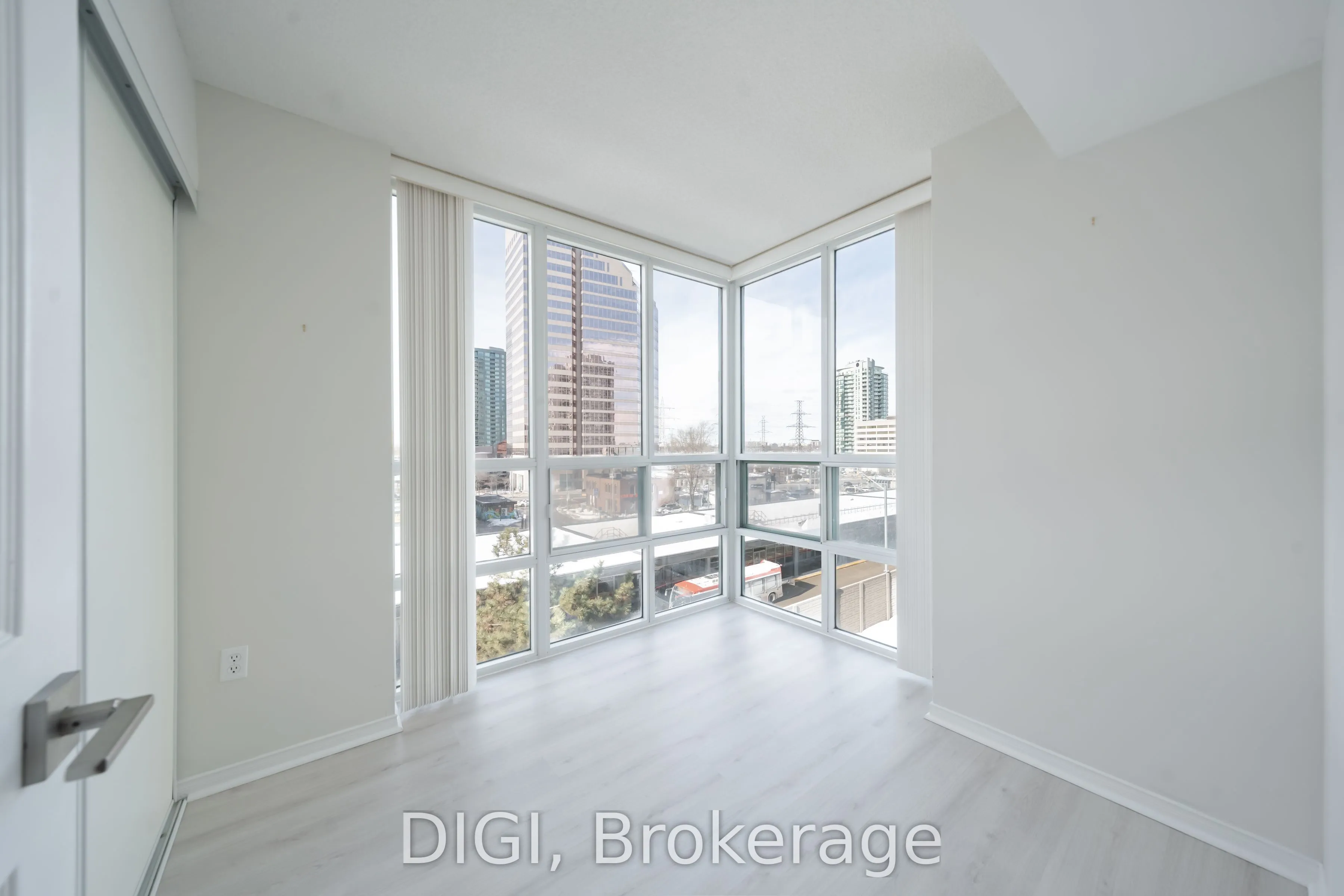 1 Pemberton Avenue, #502