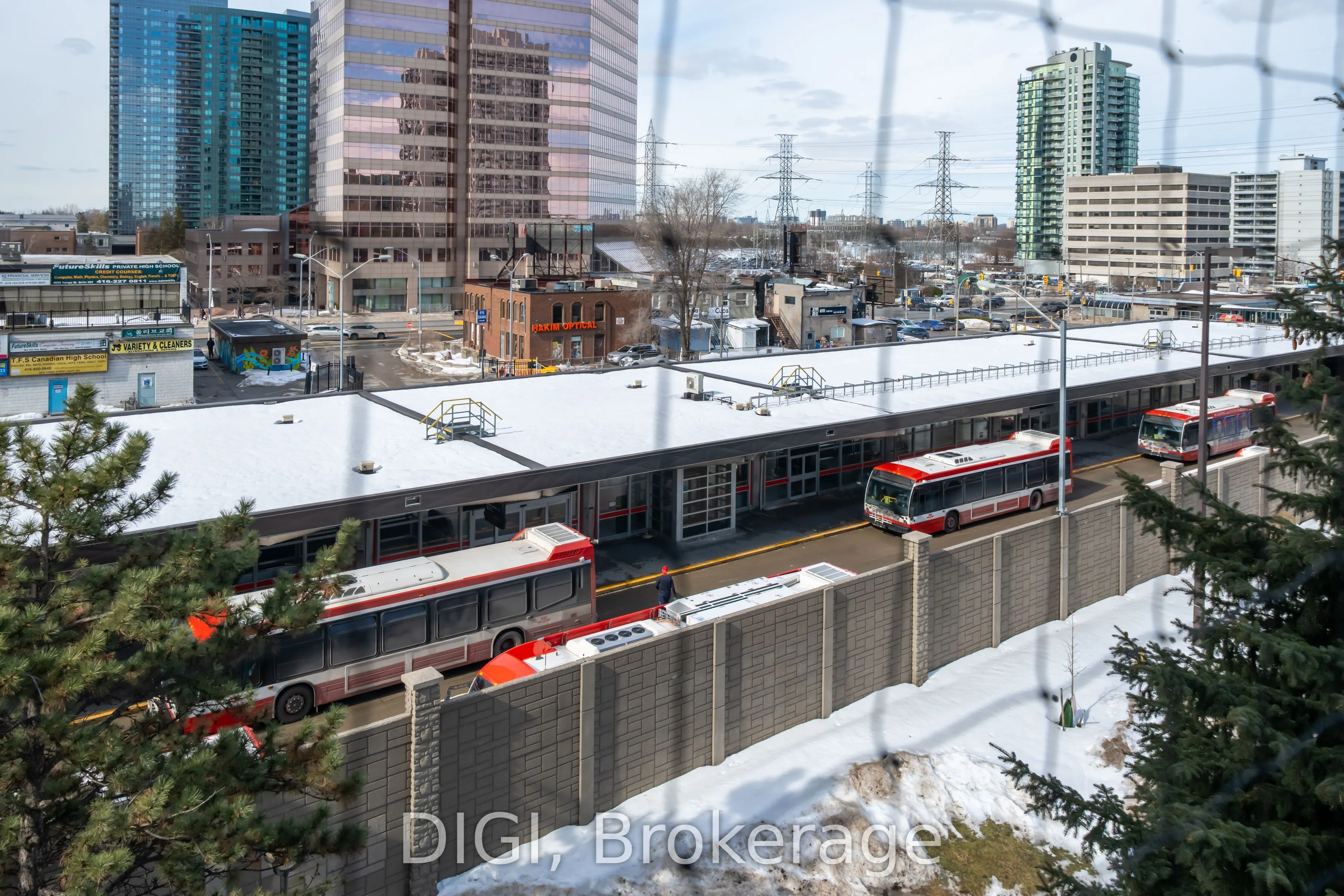 1 Pemberton Avenue, #502