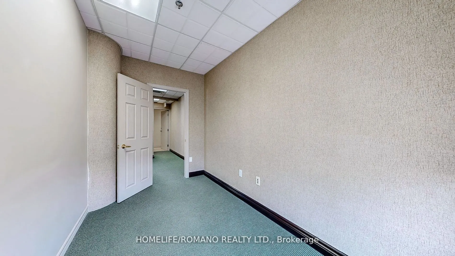 800 Sheppard Avenue, #C1 &  C3