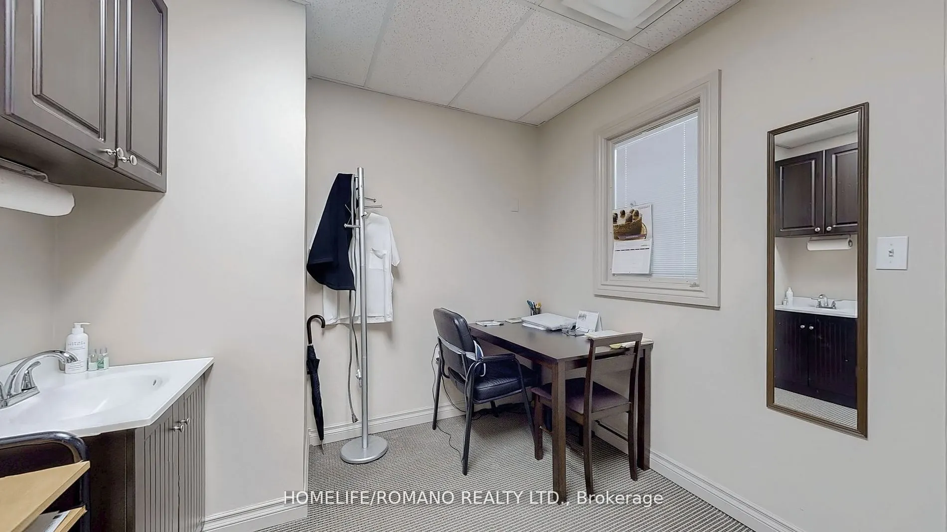 800 Sheppard Avenue, #C1 &  C3