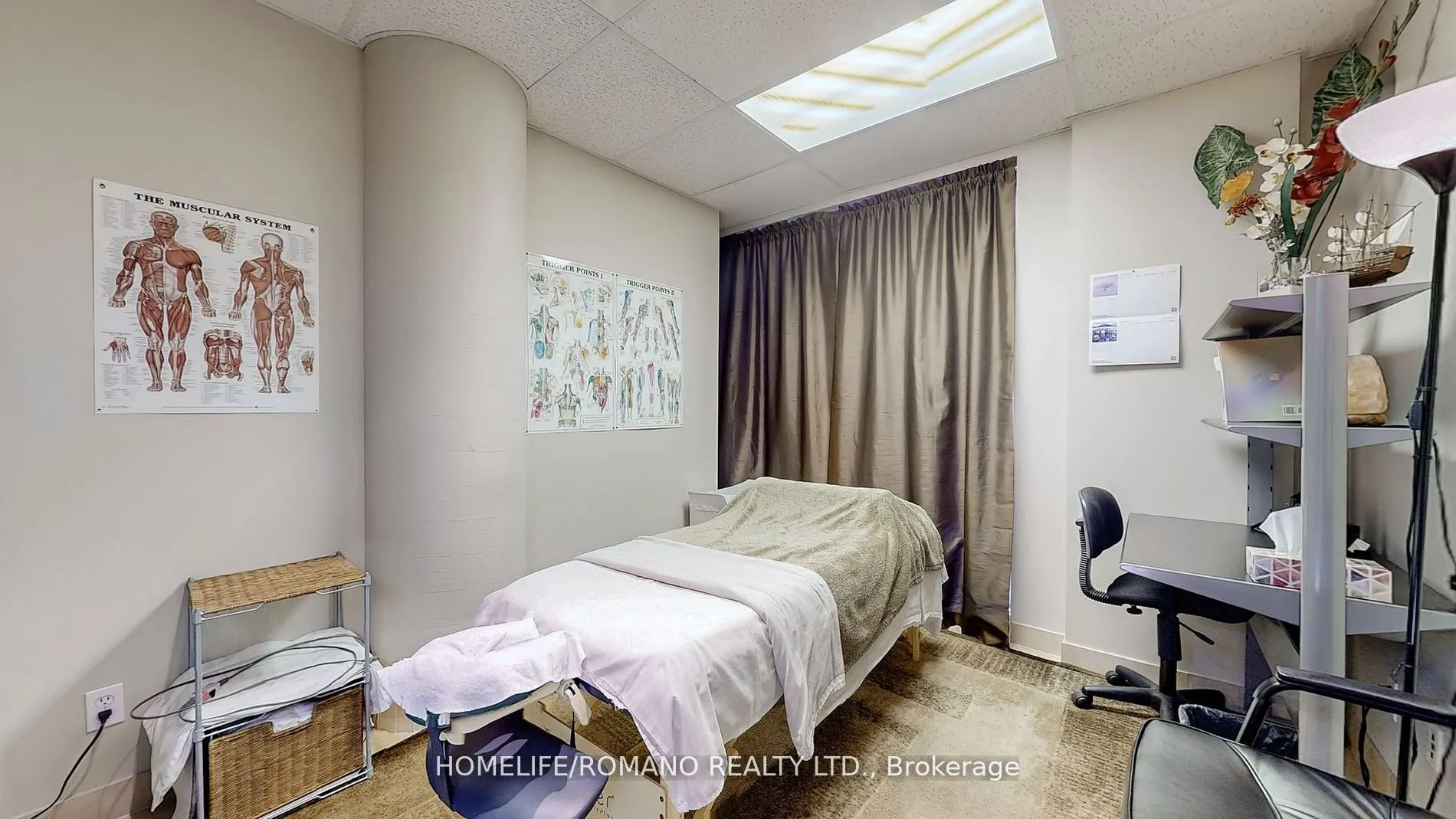 800 Sheppard Avenue, #C1 &  C3