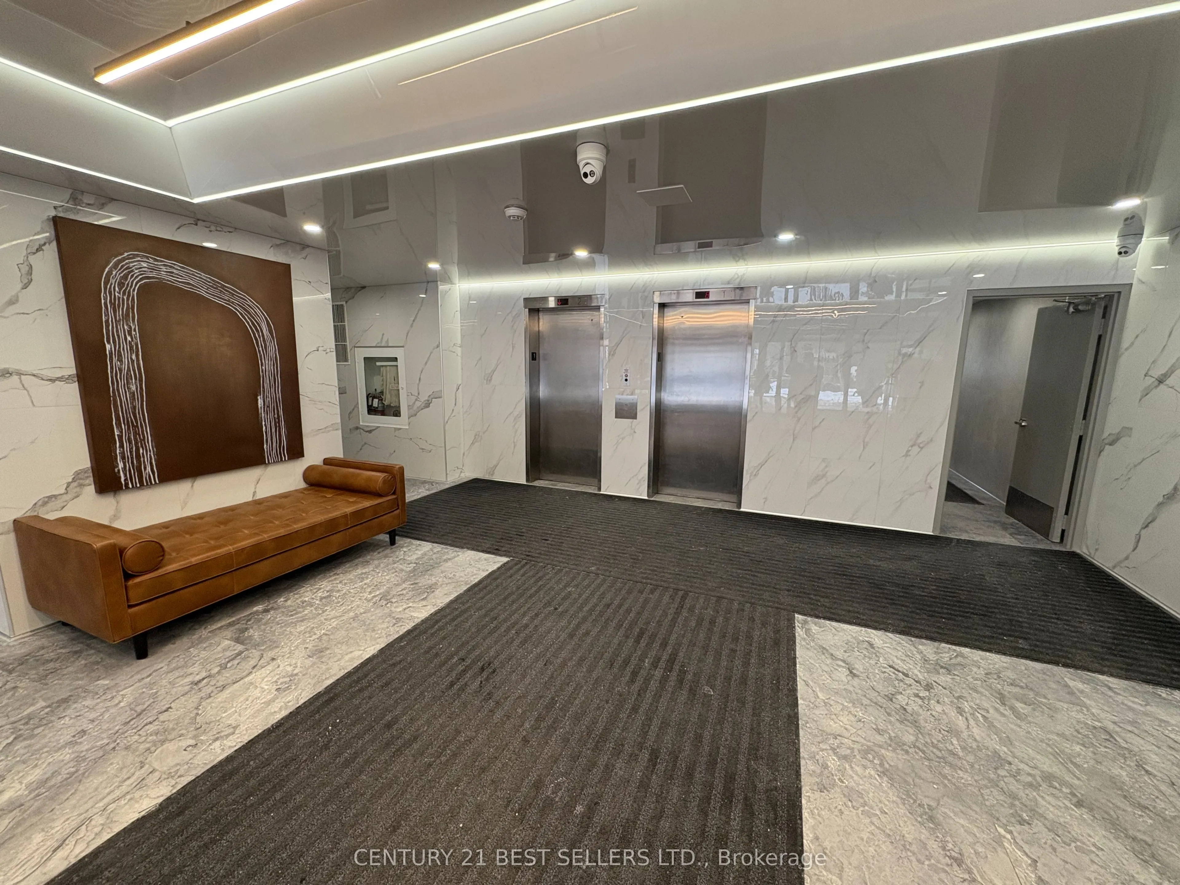 100 Canyon Avenue #302