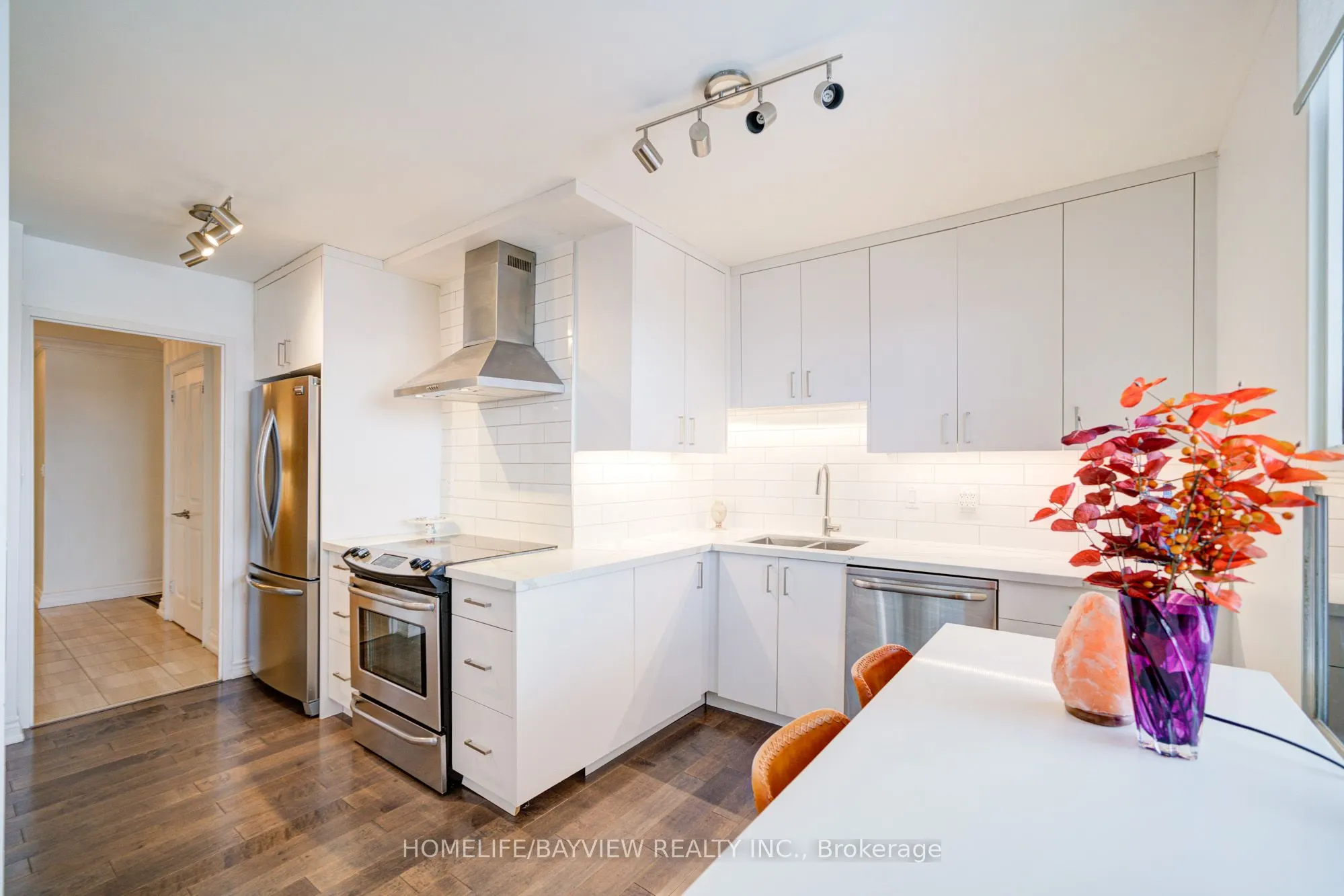 115 Antibes Drive, #806