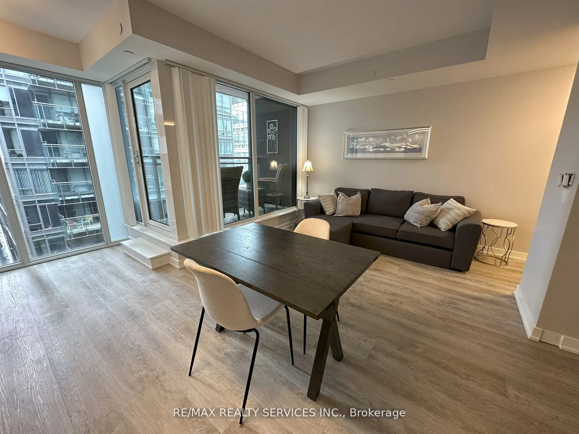 17 Dundonald Street, #408