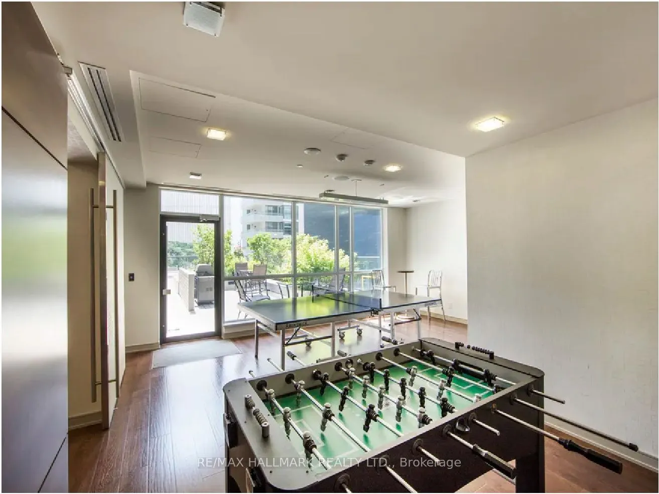 570 Bay Street, #1121