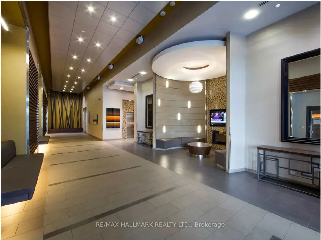 570 Bay Street, #1121