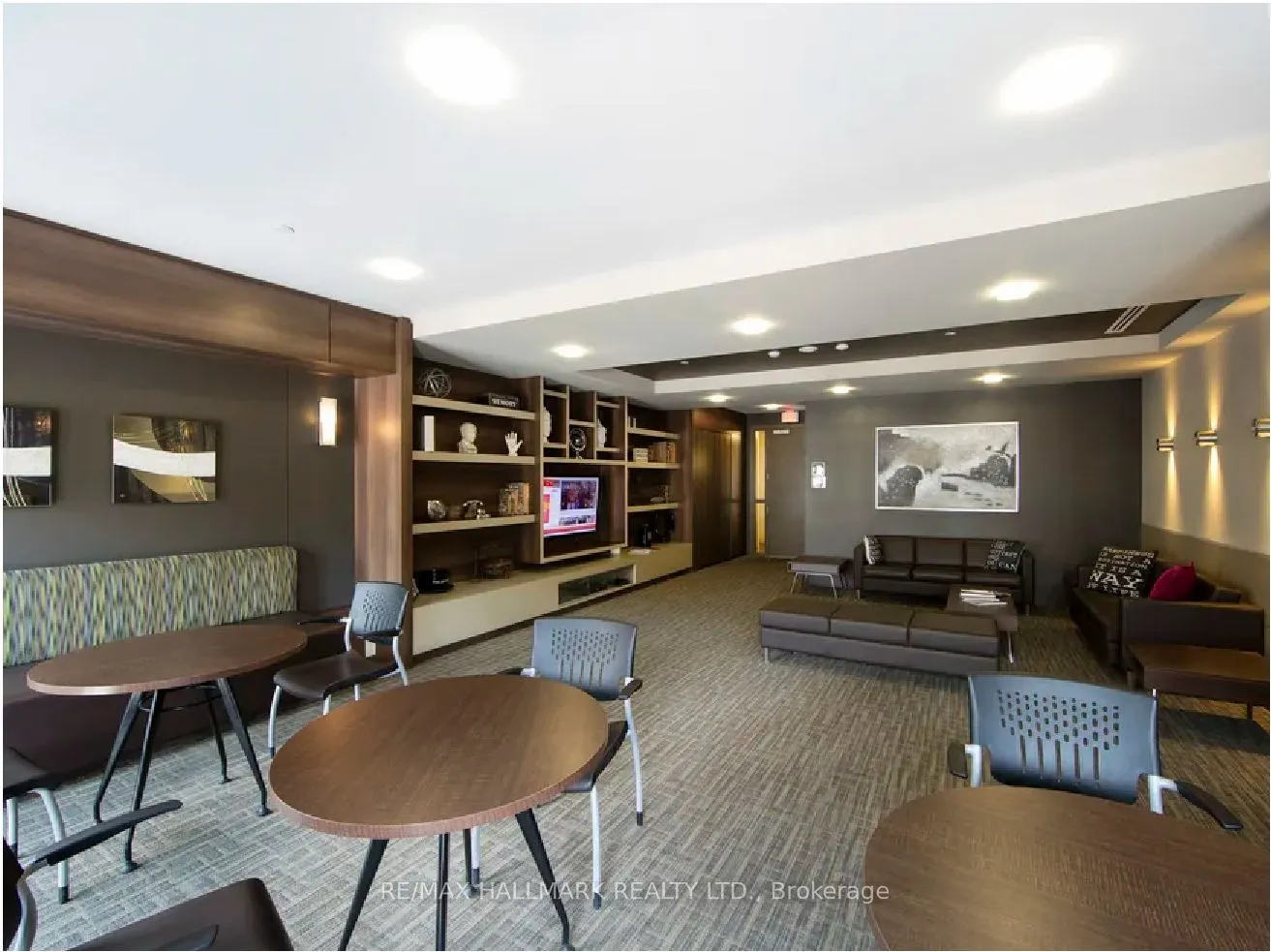 570 Bay Street, #1121