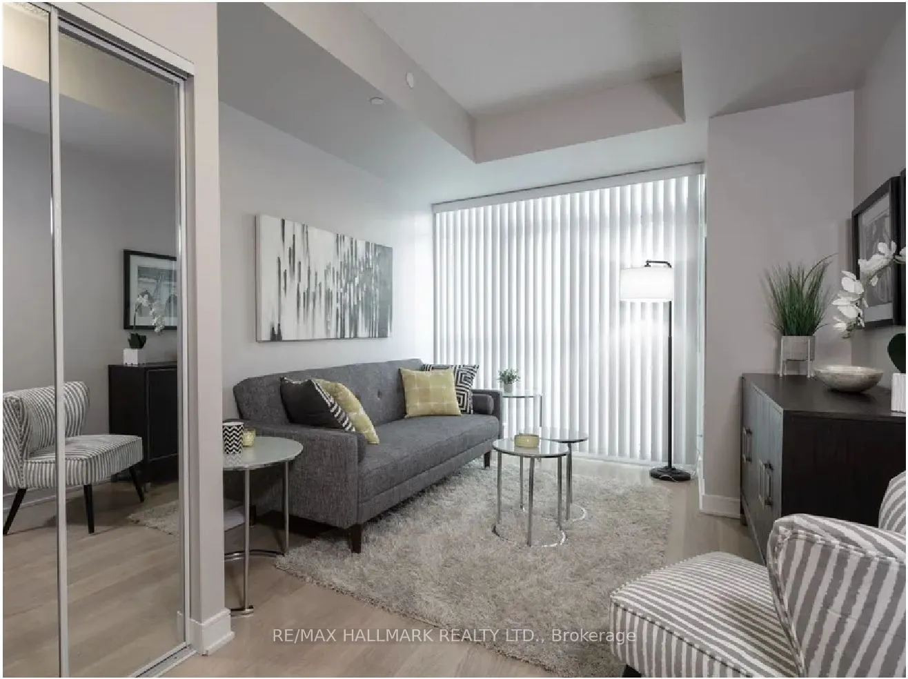 570 Bay Street, #1121