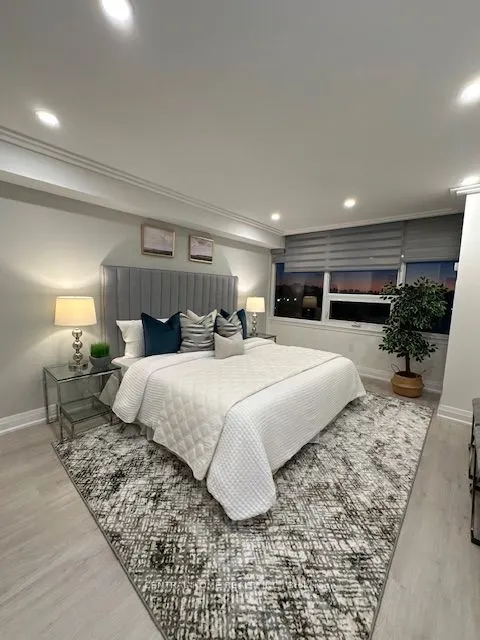 55 Skymark Drive, #605