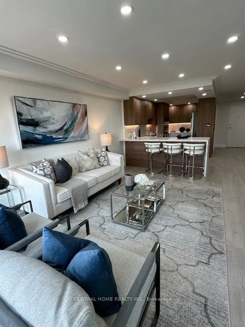 55 Skymark Drive, #605