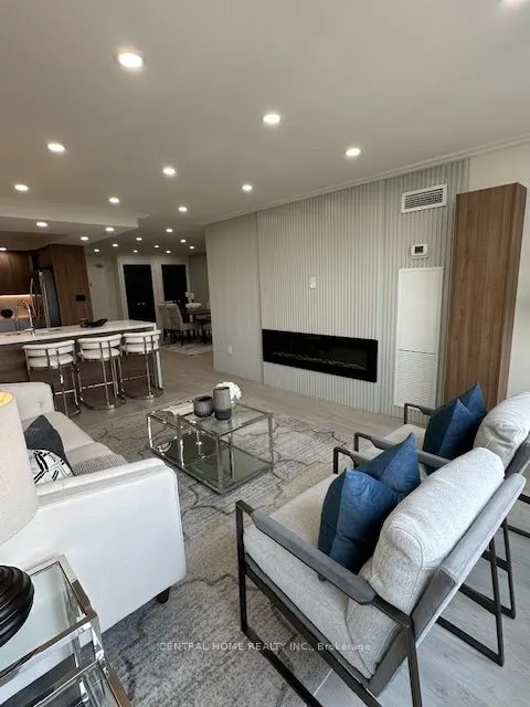 55 Skymark Drive, #605