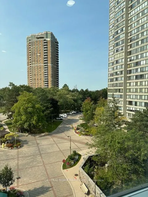 55 Skymark Drive, #605