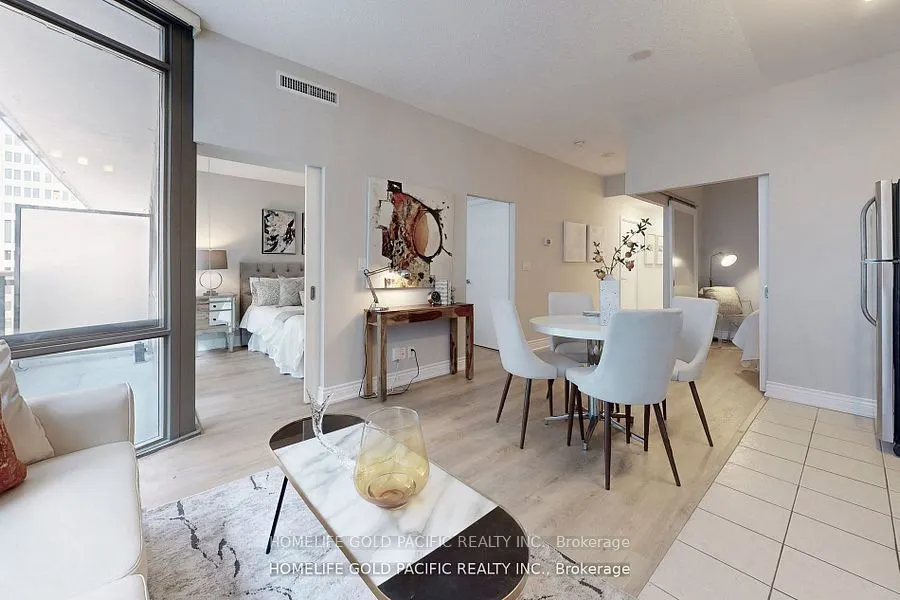 832 Bay Street, #1202