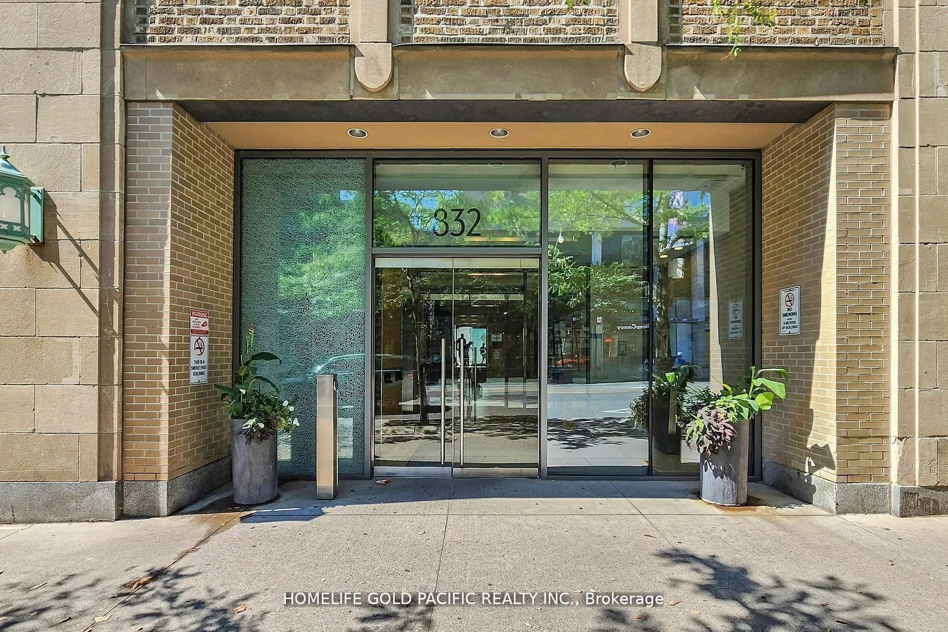 832 Bay Street, #1202