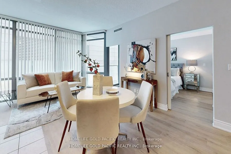 832 Bay Street, #1202