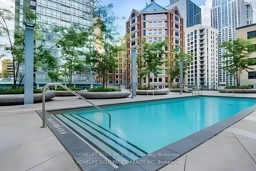 832 Bay Street, #1202