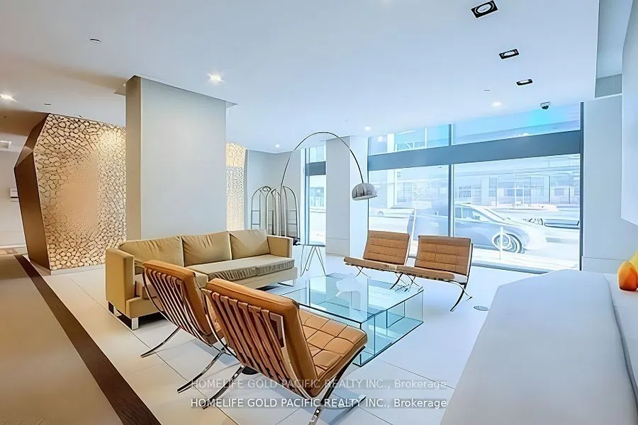 832 Bay Street, #1202