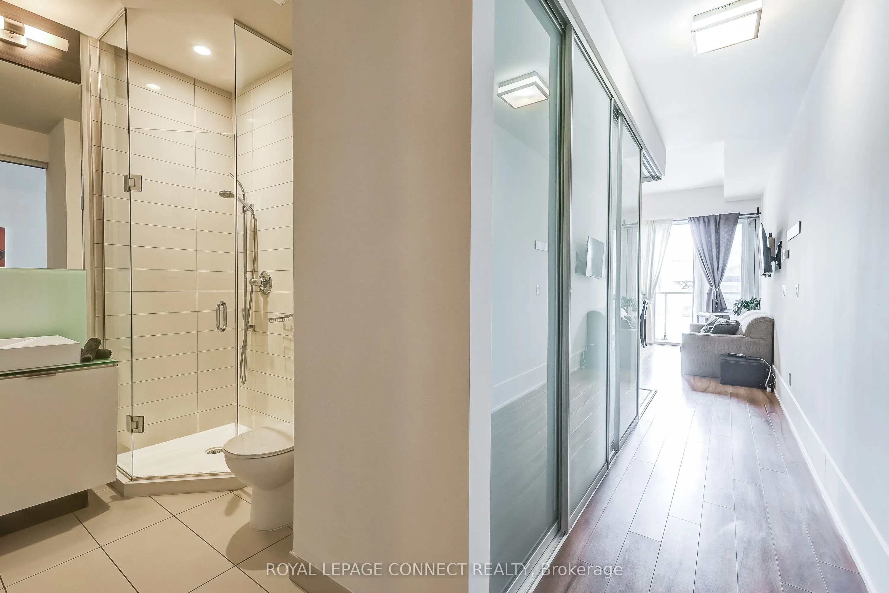 20 John Street, #922