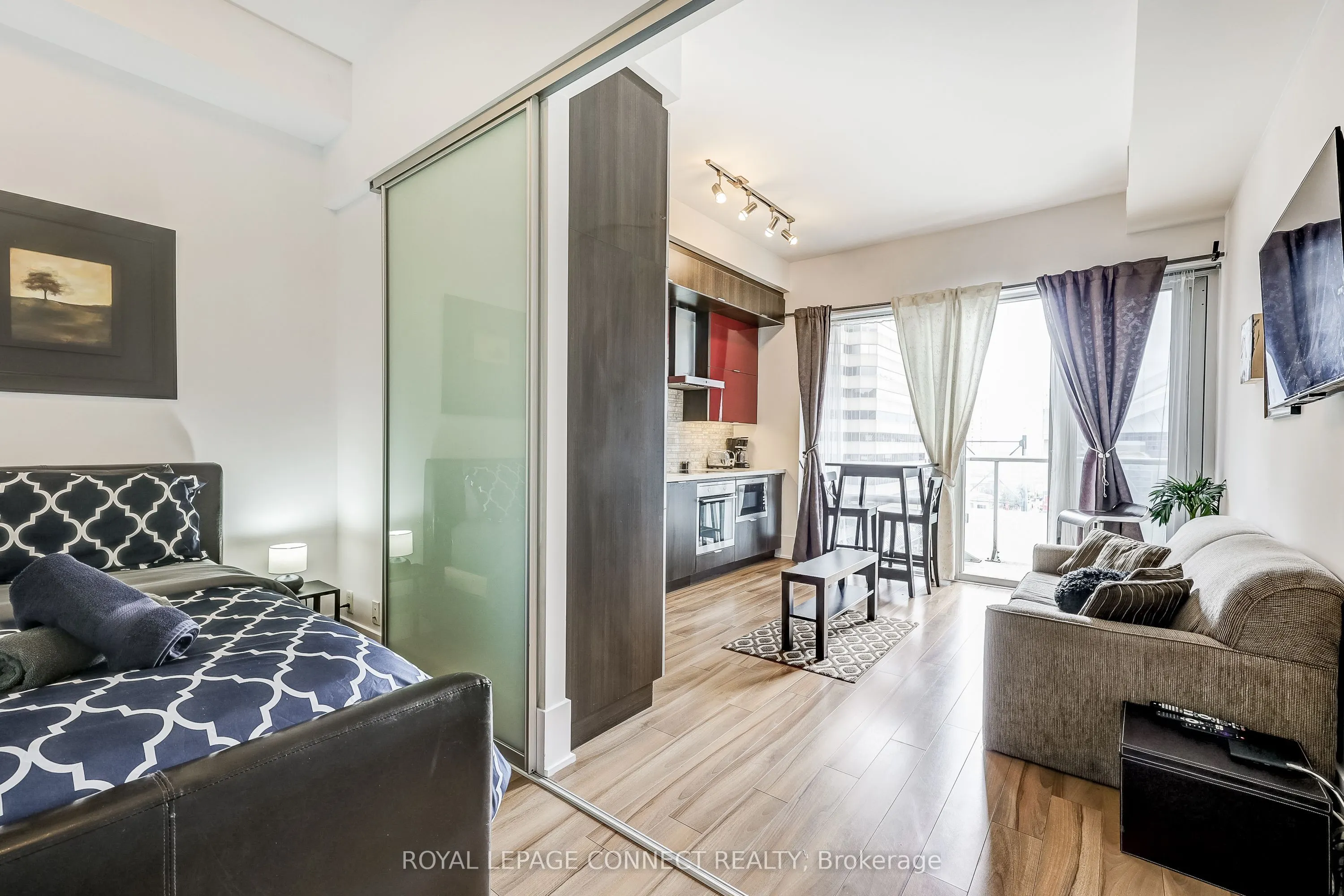 20 John Street, #922