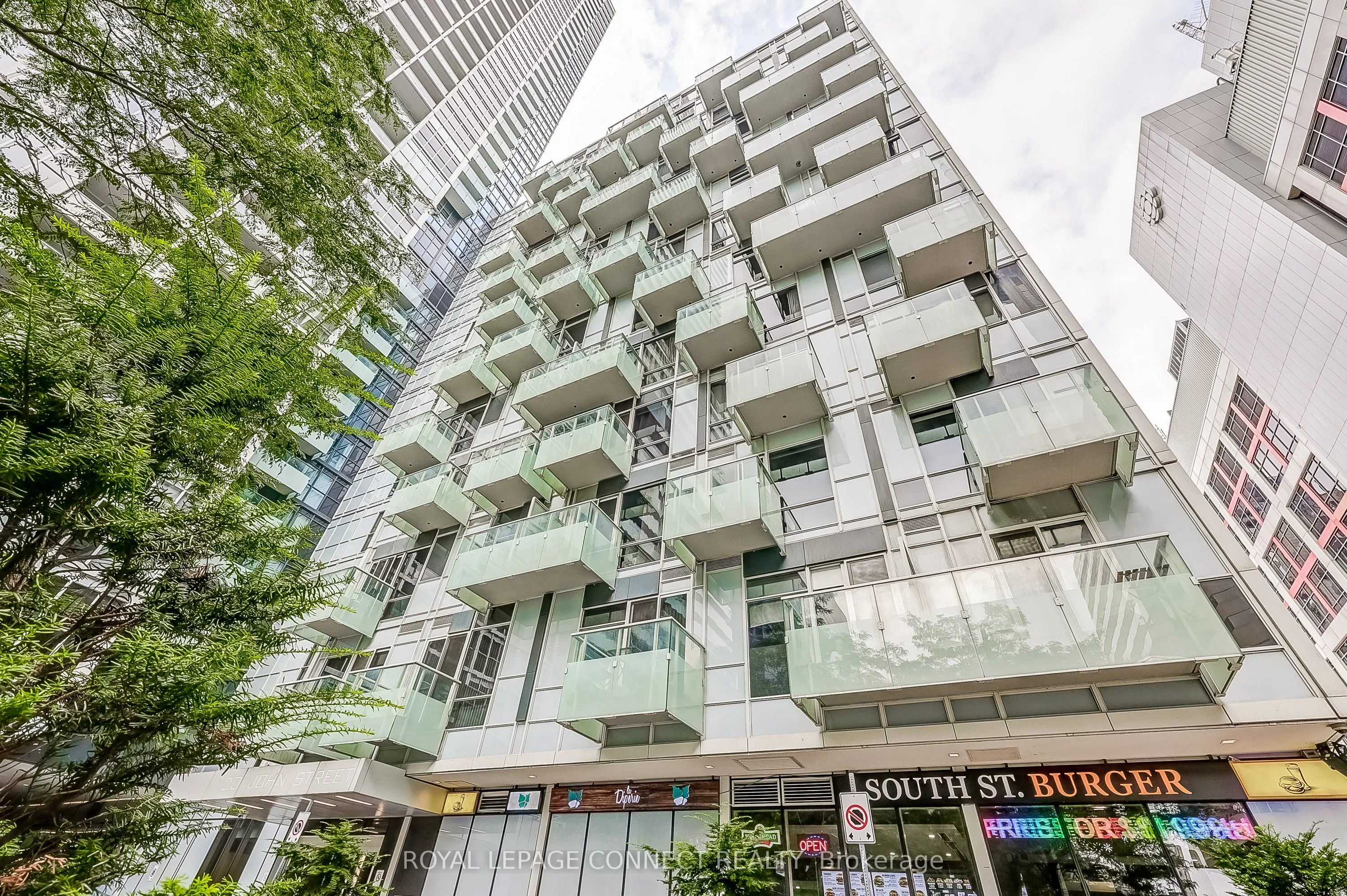 20 John Street, #922