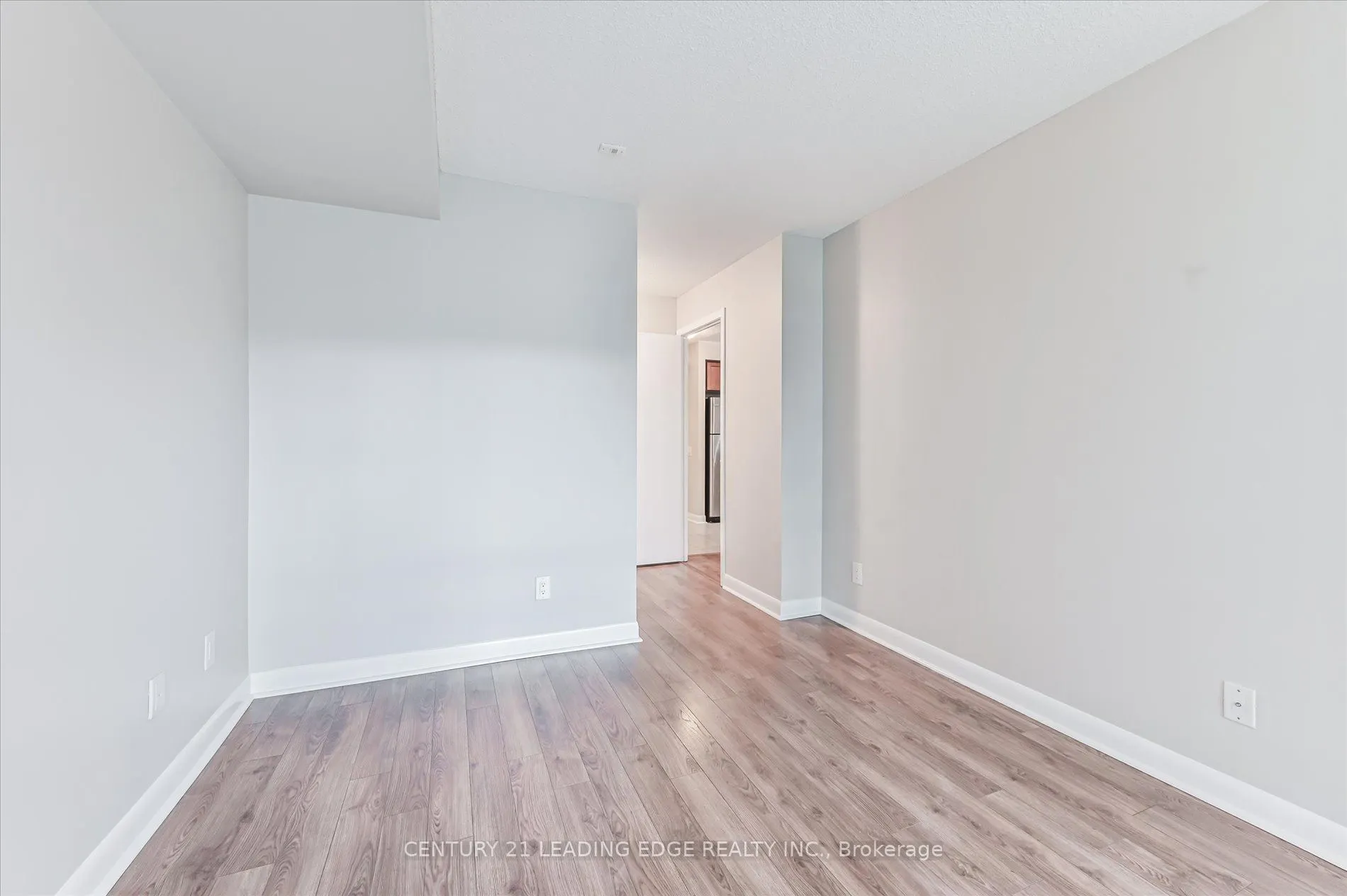 525 Wilson Avenue, #653