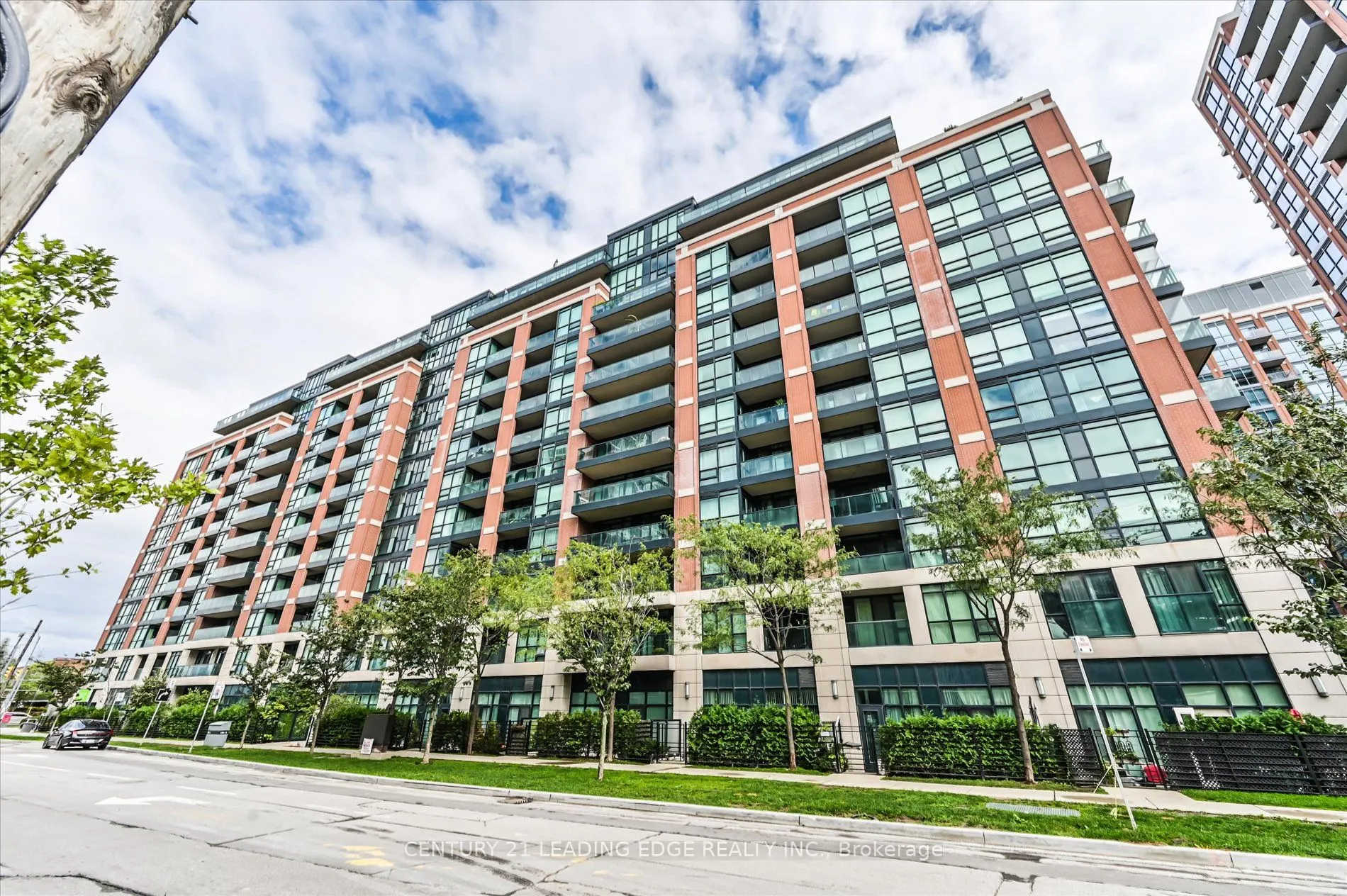 525 Wilson Avenue, #653