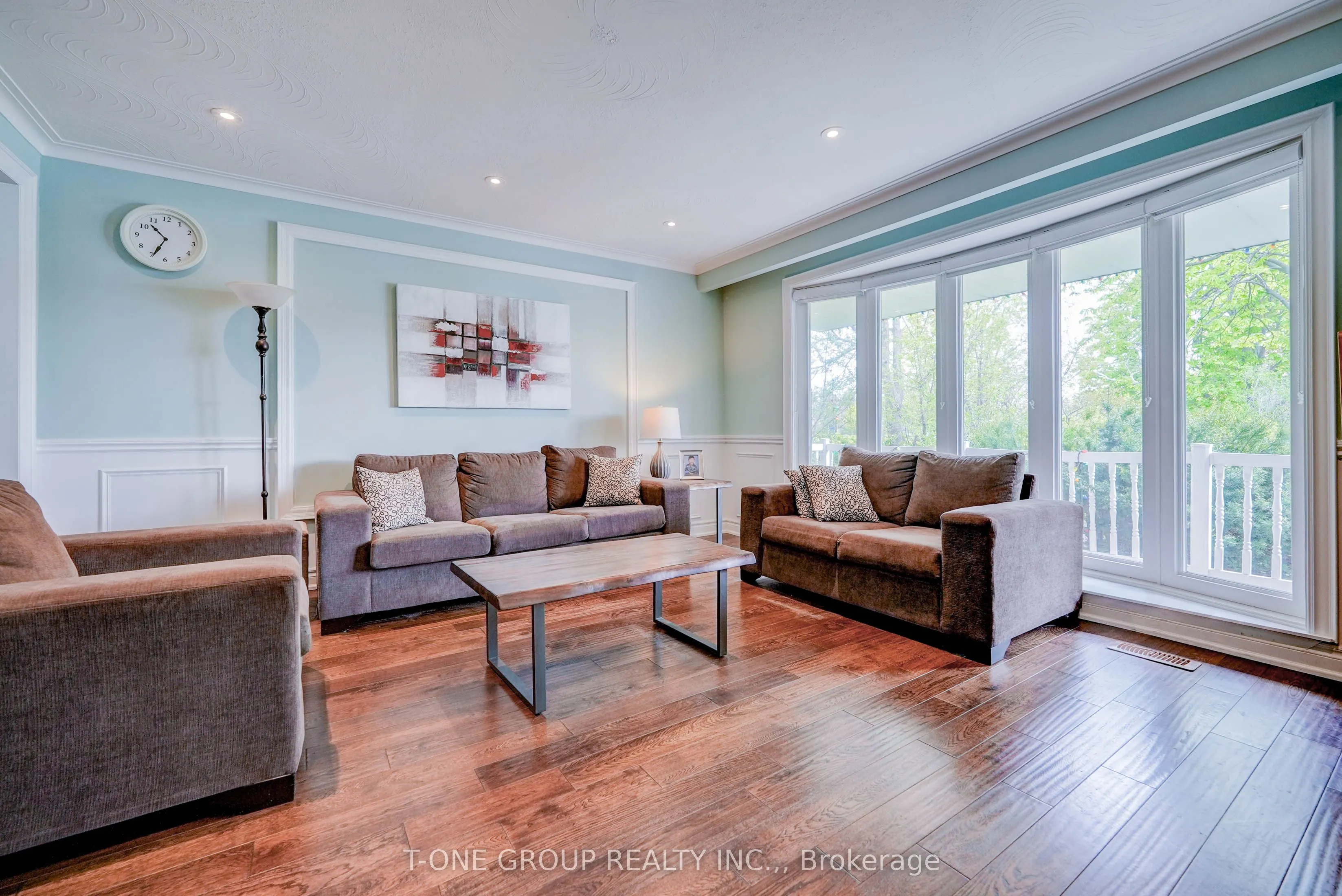 25 Greenyards Drive