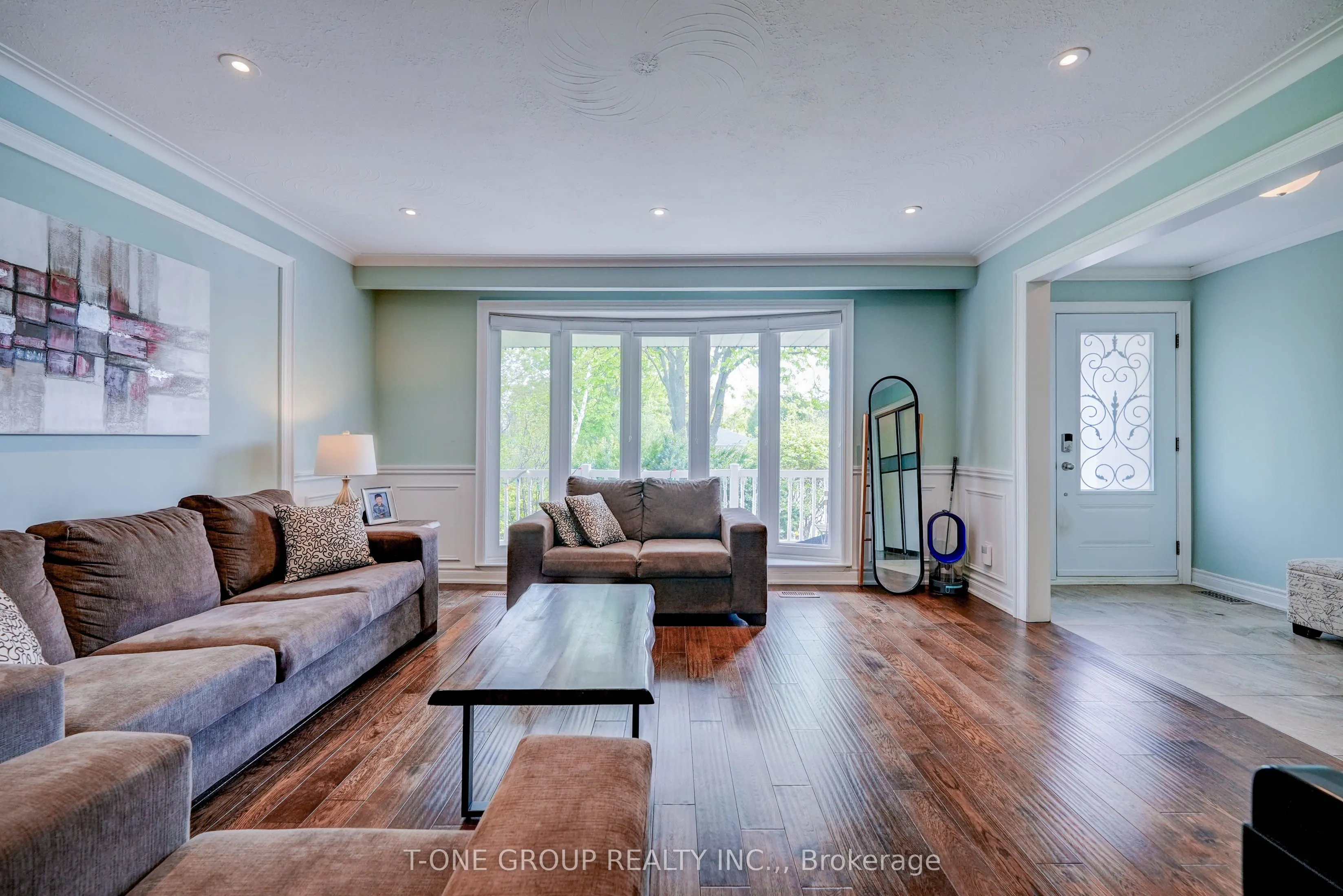25 Greenyards Drive