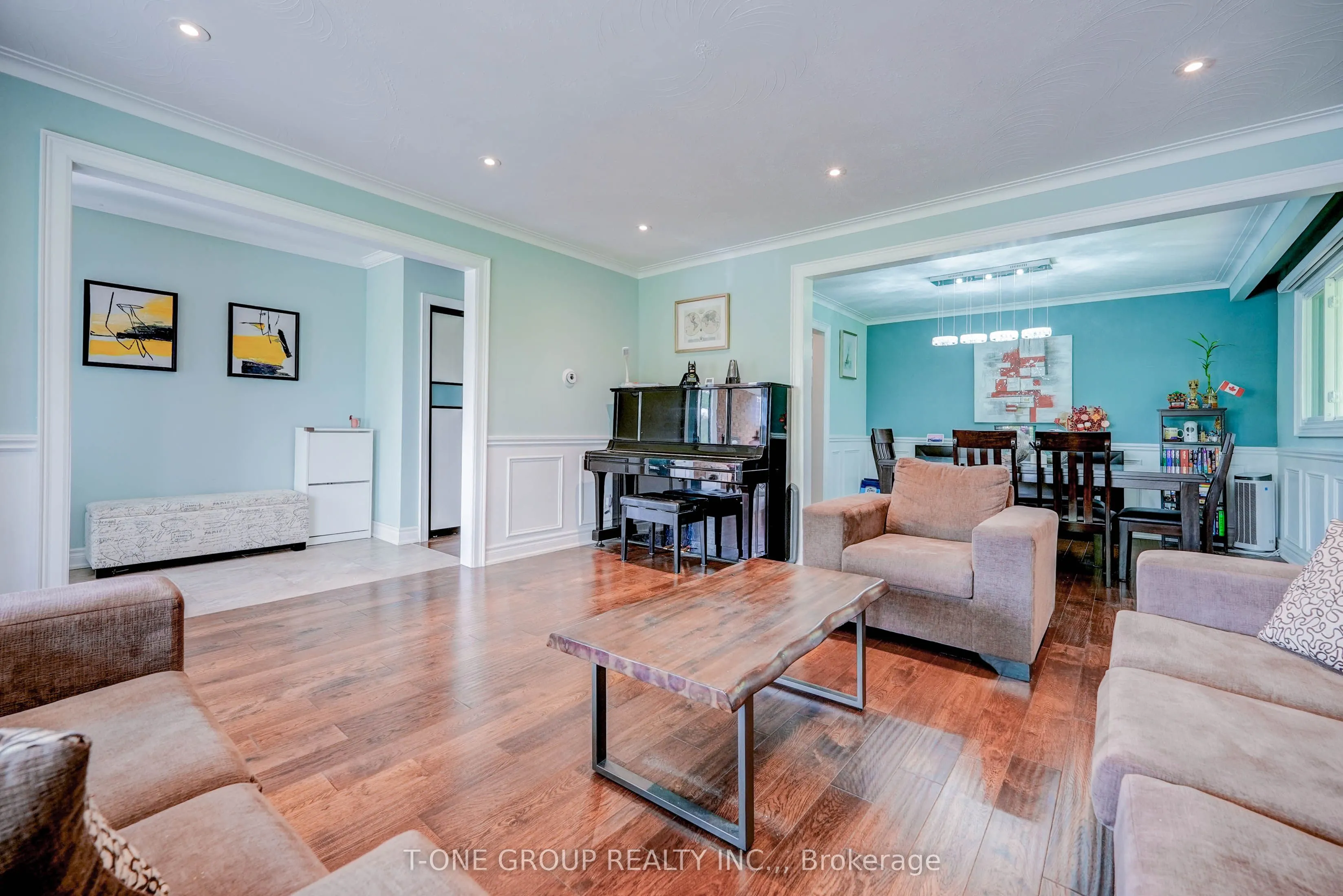 25 Greenyards Drive