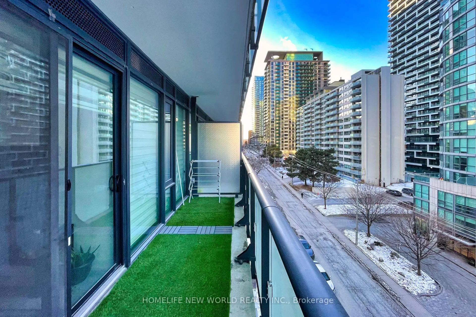 161 Roehampton Avenue, #603