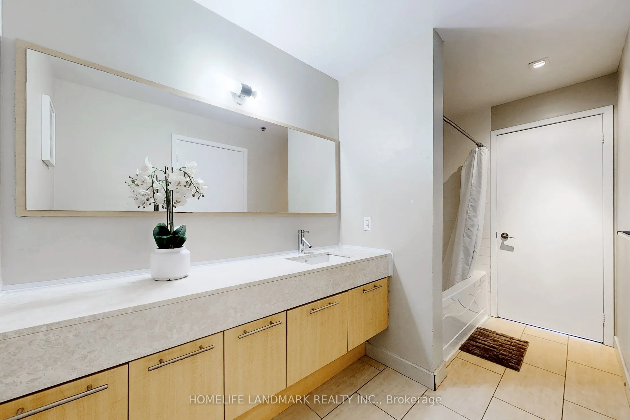 21 Nelson Street, #1001