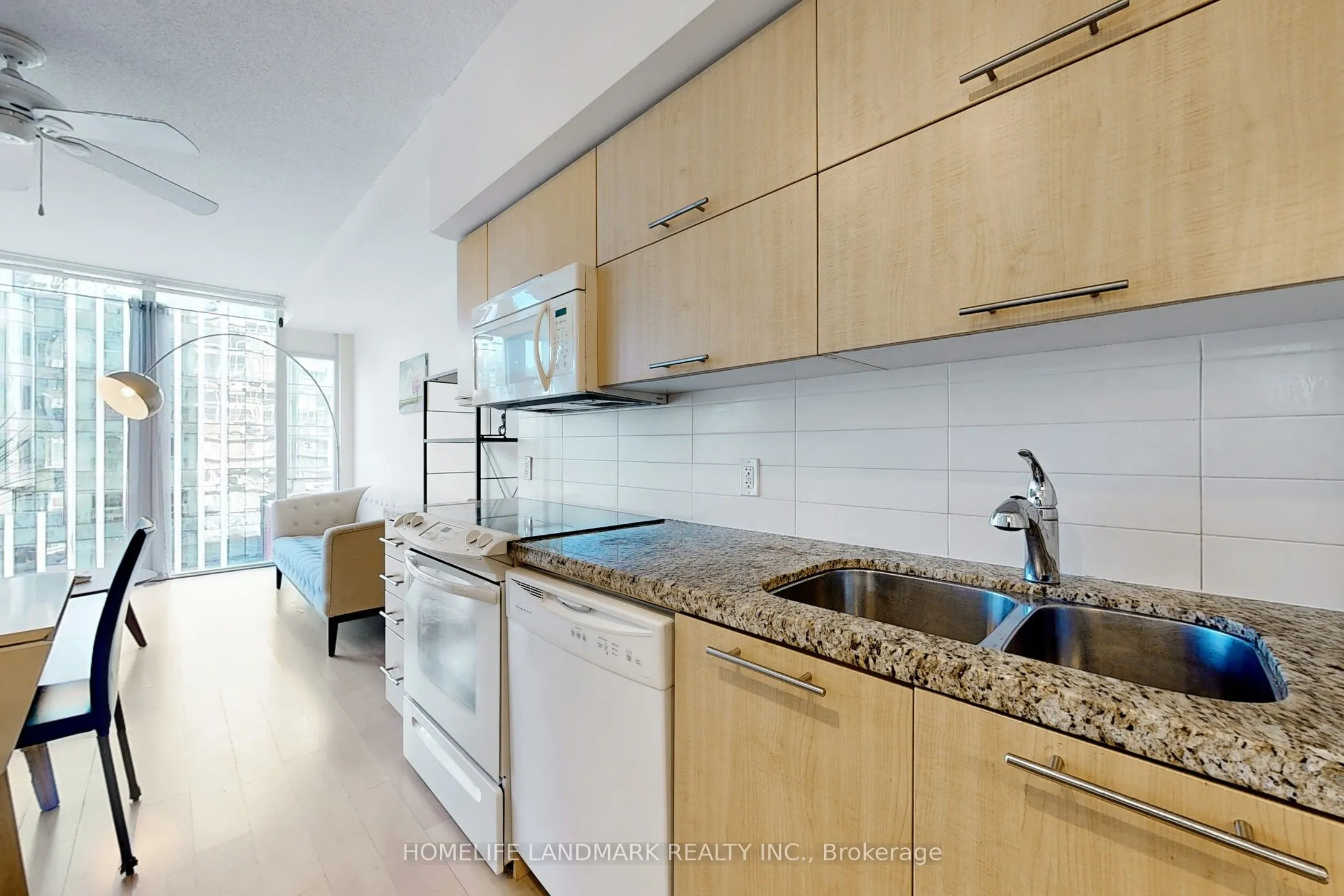 21 Nelson Street, #1001