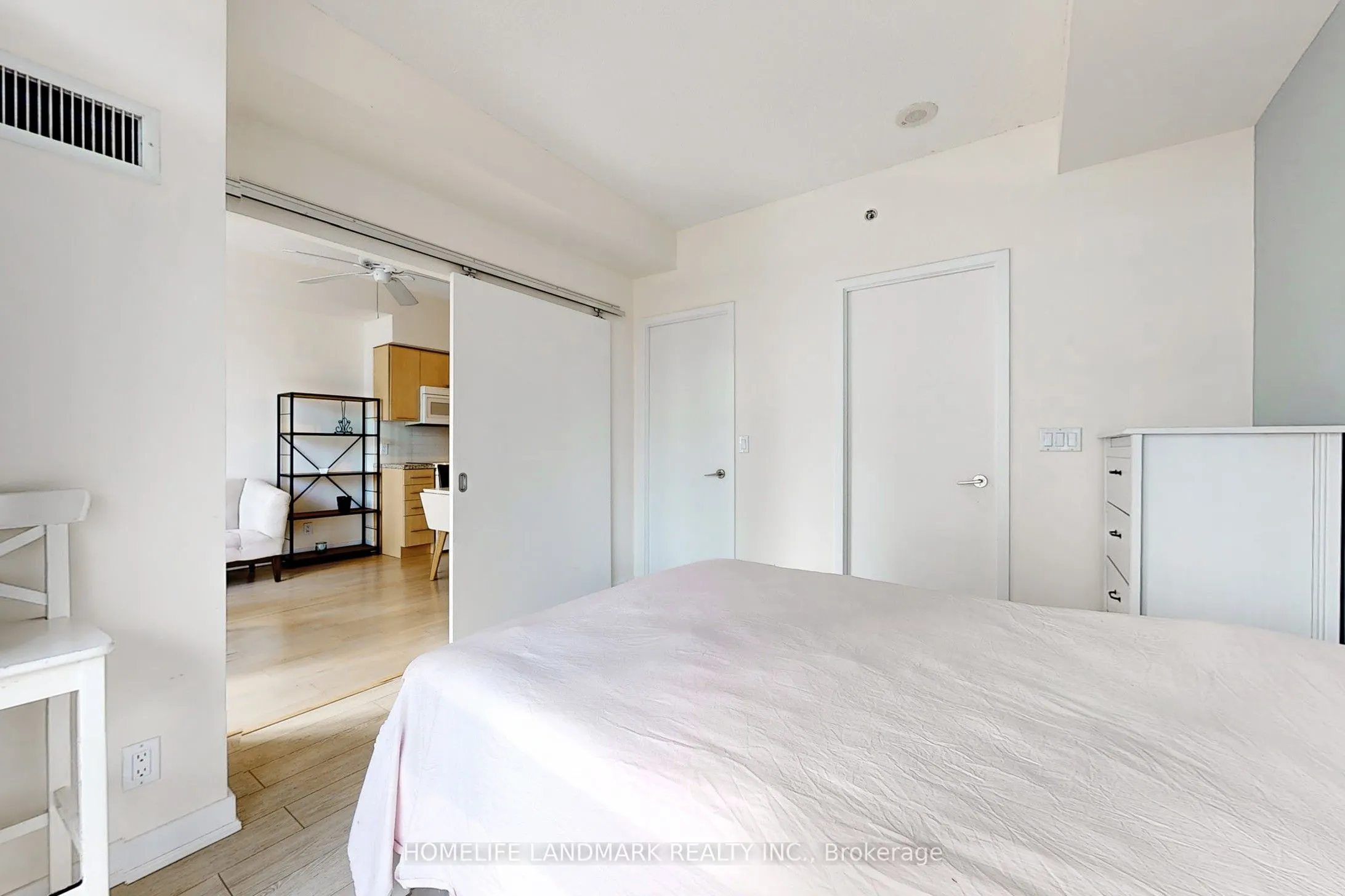 21 Nelson Street, #1001