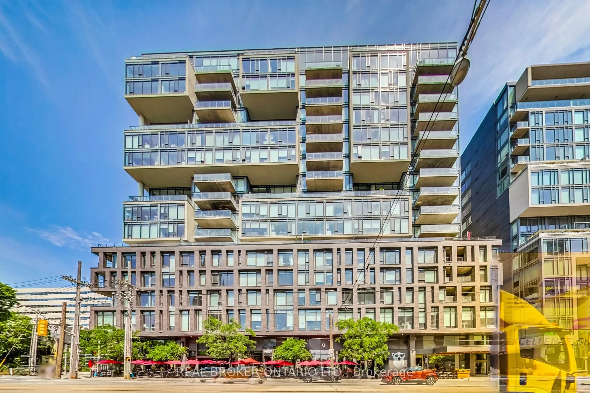 111 Bathurst Street, #320