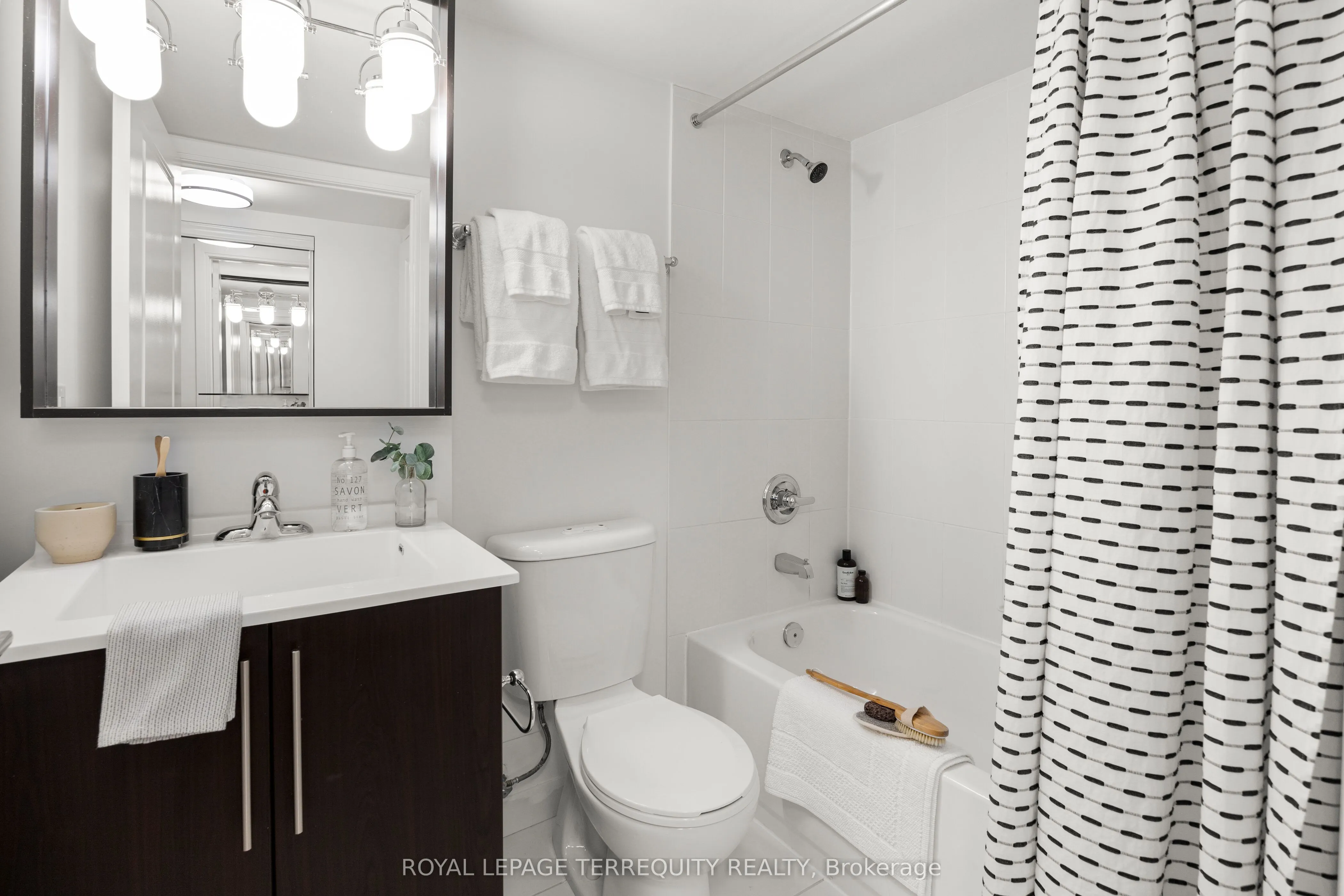 105 Harrison Garden Boulevard, #1510