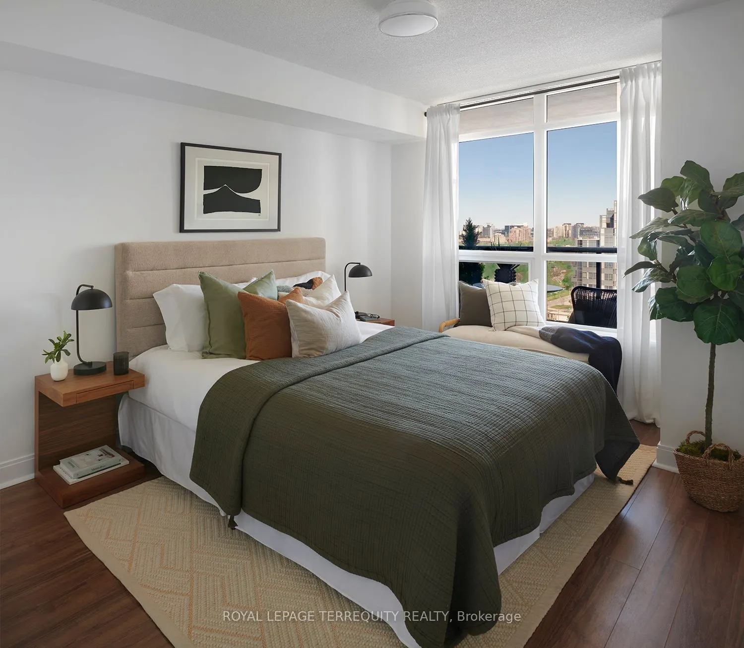 105 Harrison Garden Boulevard, #1510