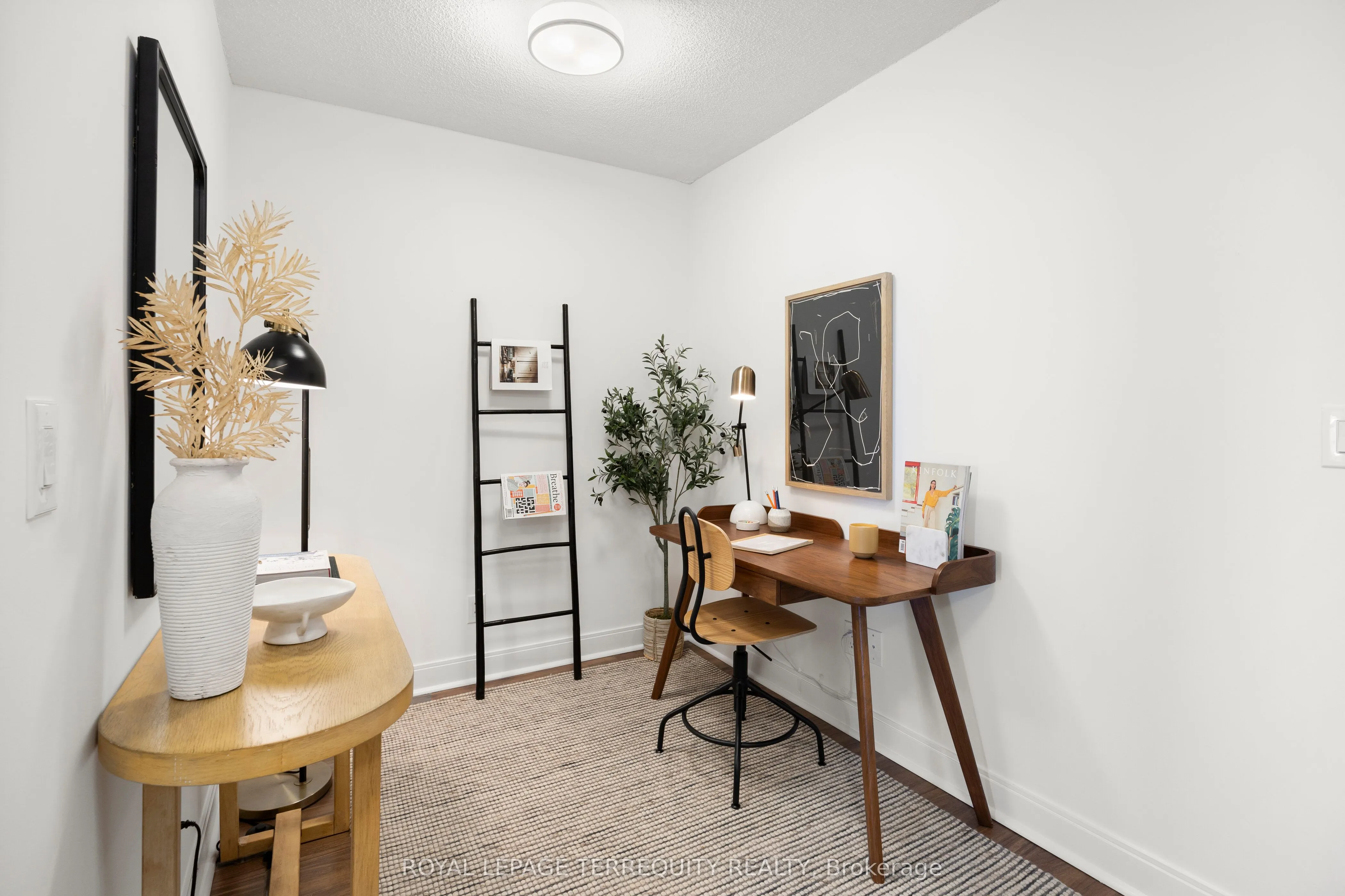 105 Harrison Garden Boulevard, #1510