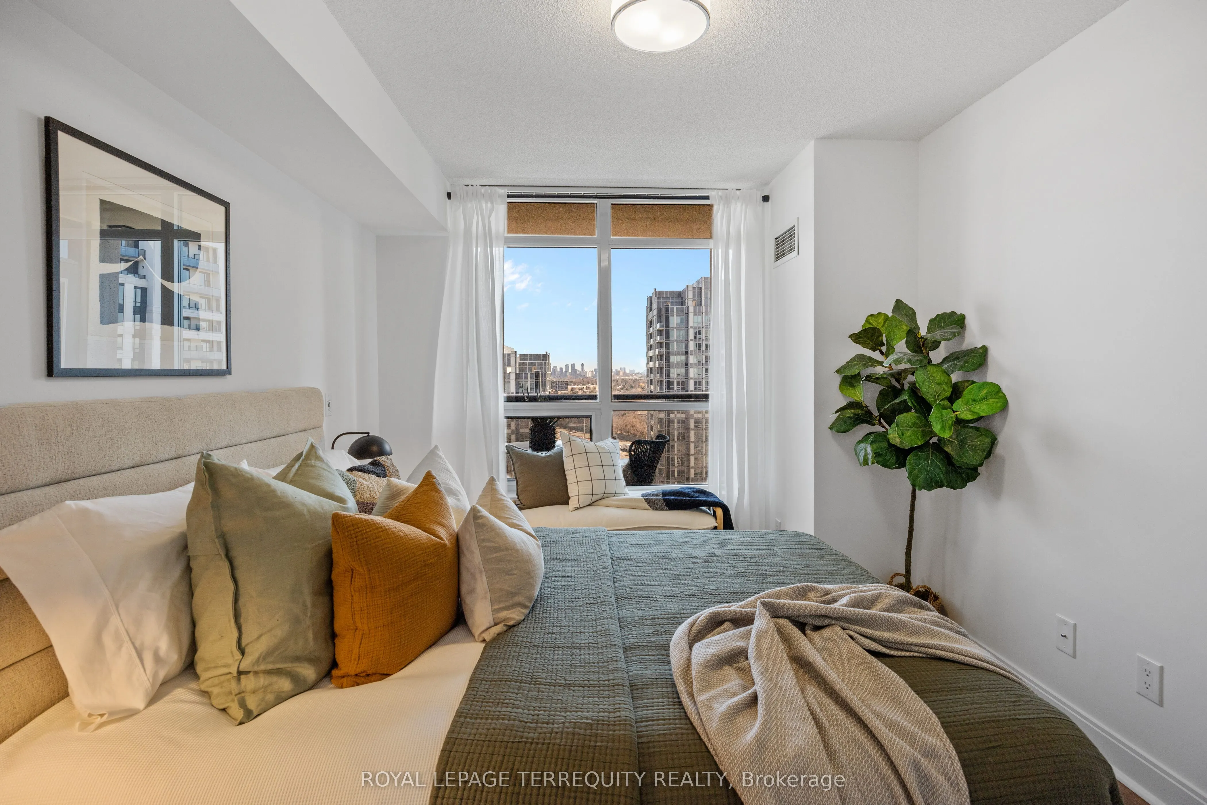 105 Harrison Garden Boulevard, #1510